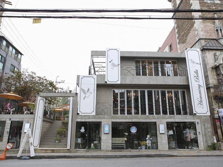 Hongdae Yeonnam Cafe (10% Off)